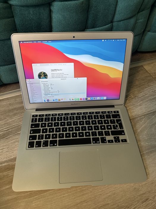 MacBook Air 13 intel Core i5 • 4Gb • 120SSD • slim •taste iluminate