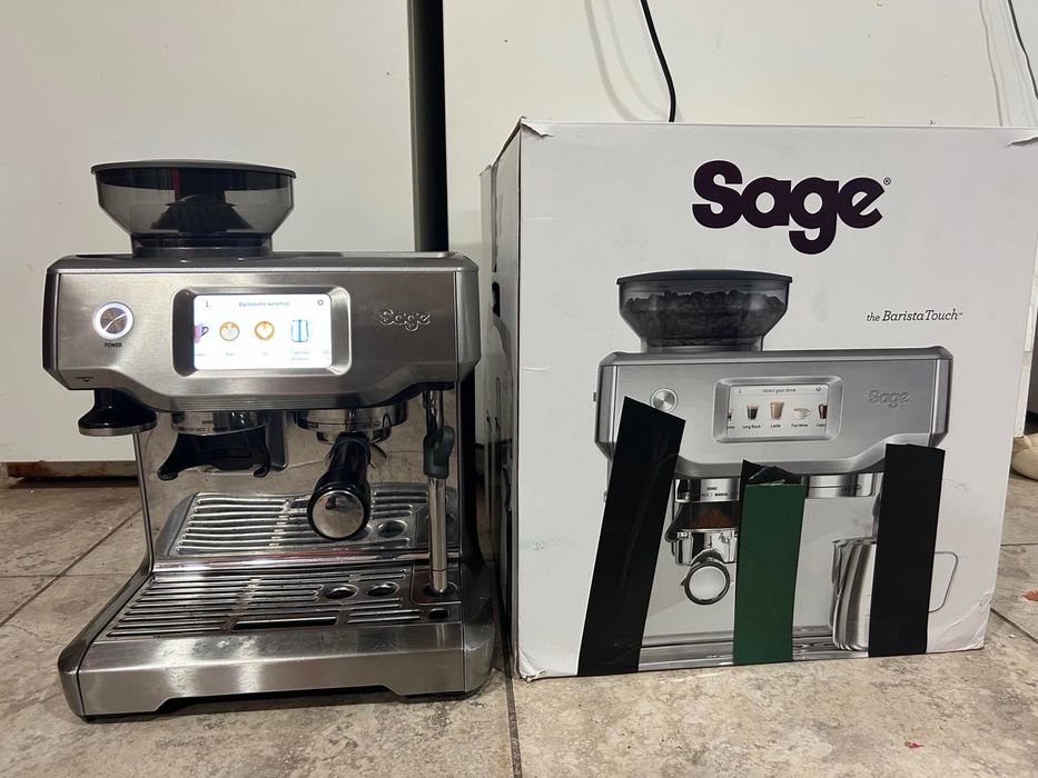Еспресо машина SAGE SES880BSS the Barista Touch