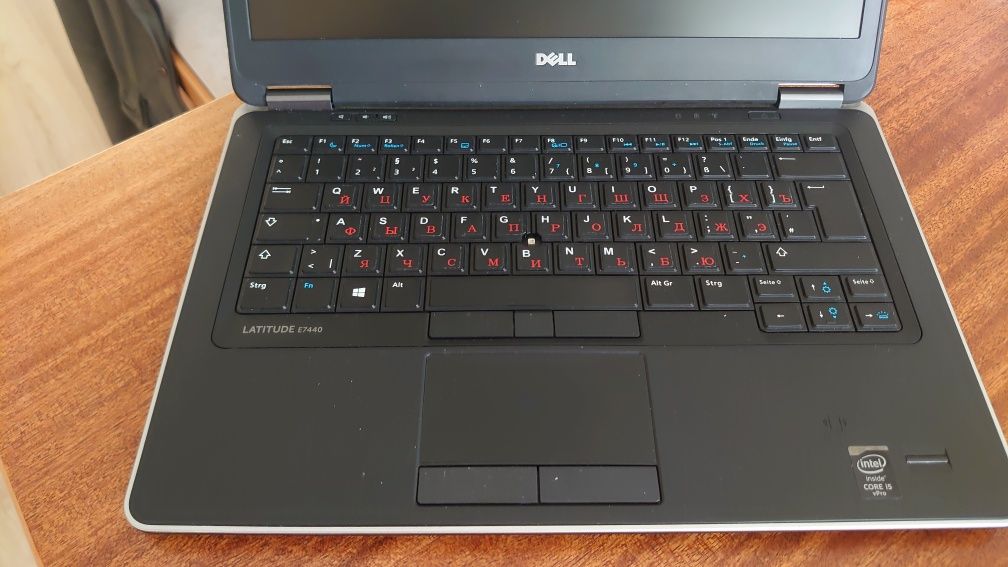 Ноутбук Dell latitude 7440