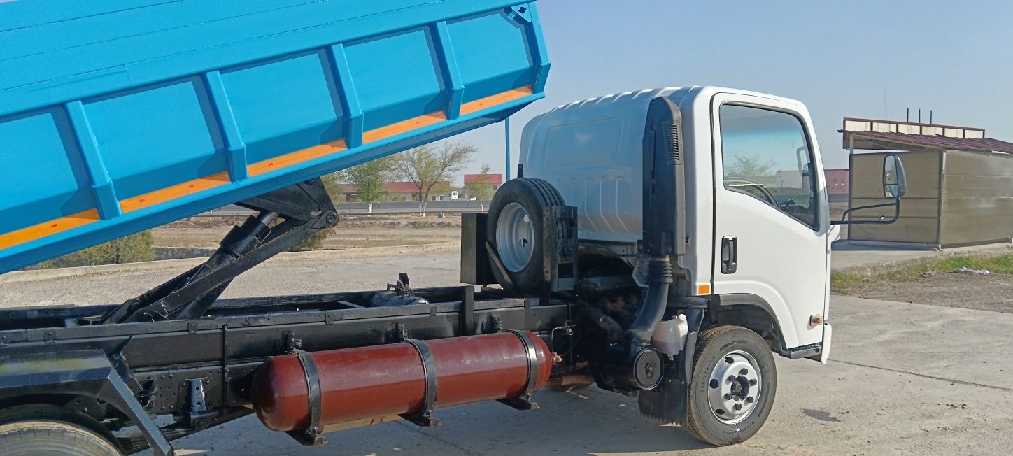 Isuzu samosval sotiladi