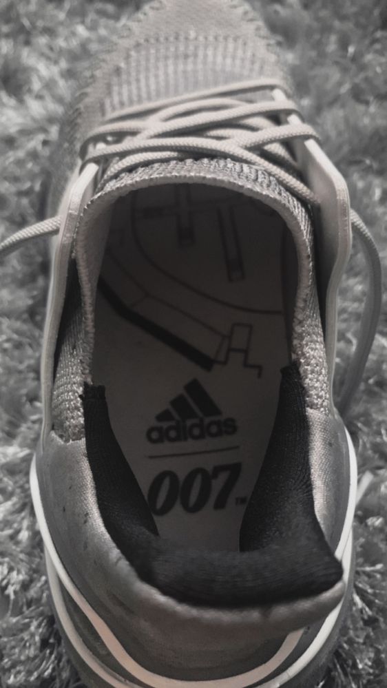 Adidas Ultraboost “007 special edition”