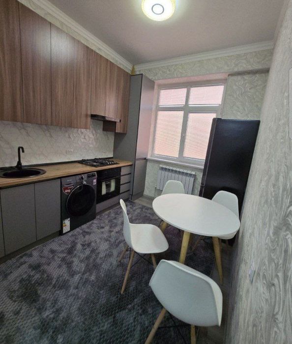 Chilonzor Novza metro yonida