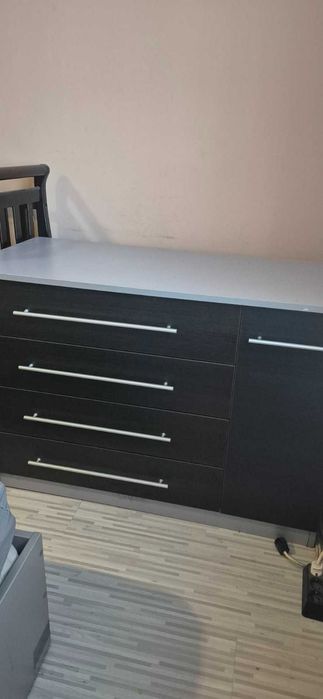 Кошара - дървена, масив, венге, 120/60 много запазена