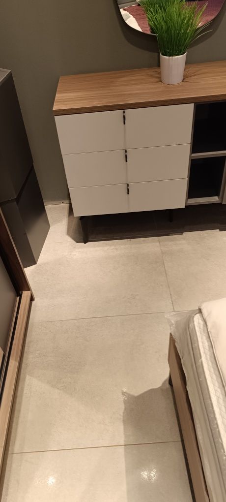 Гардероб с плъзгащи врати ENZA HOME