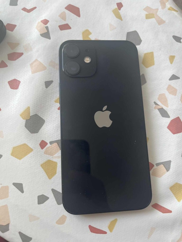 iPhone 12 mini телефон