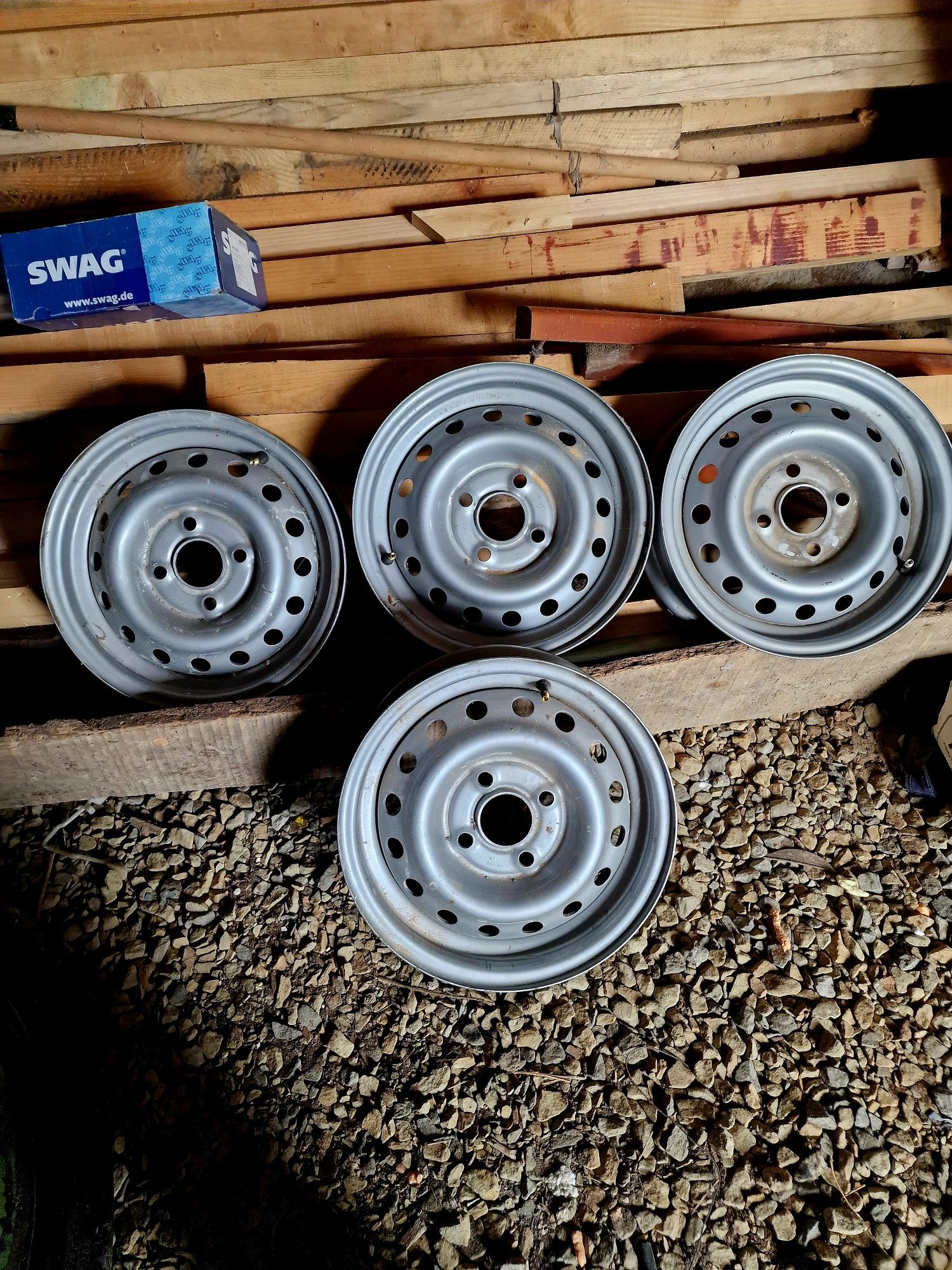 Продавам джанти от 13"до18"