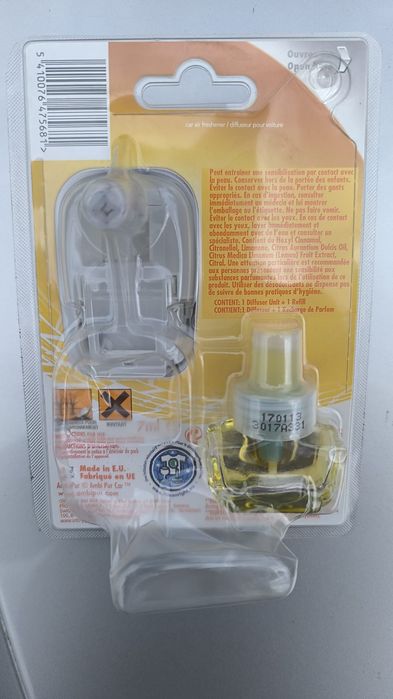 Ambipur Car (odorizant auto) foarte puternic și persistent