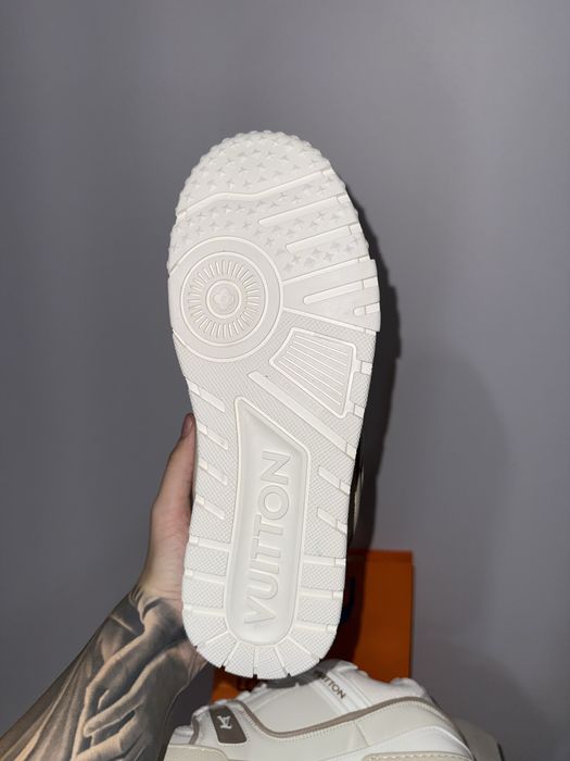 Adidasi Louid Vuitton marimea 43 Premium (versace,balmain,balenciaga)