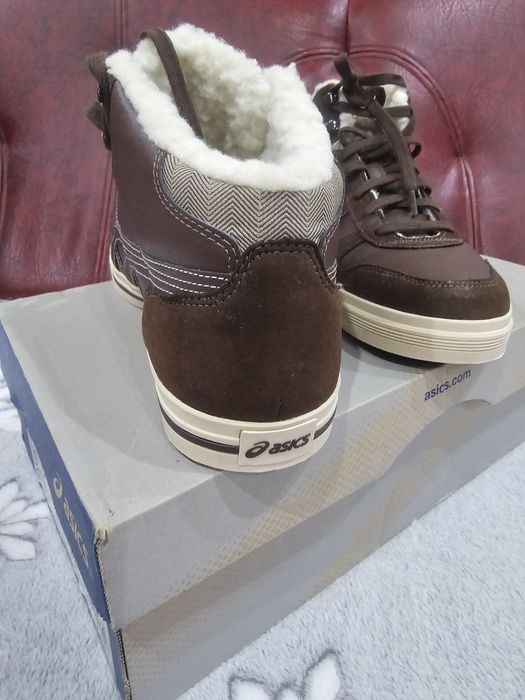 Ghete iarnă  Asics