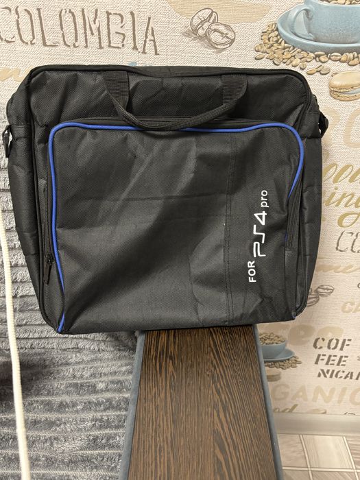 Продам сумку Пс4