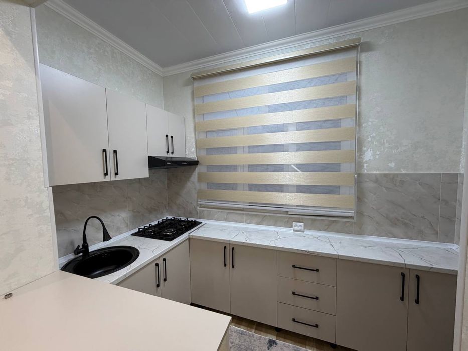 Срочно продается 3 комнатная квартира Авиасозлар 3 Парвоз Ресторан