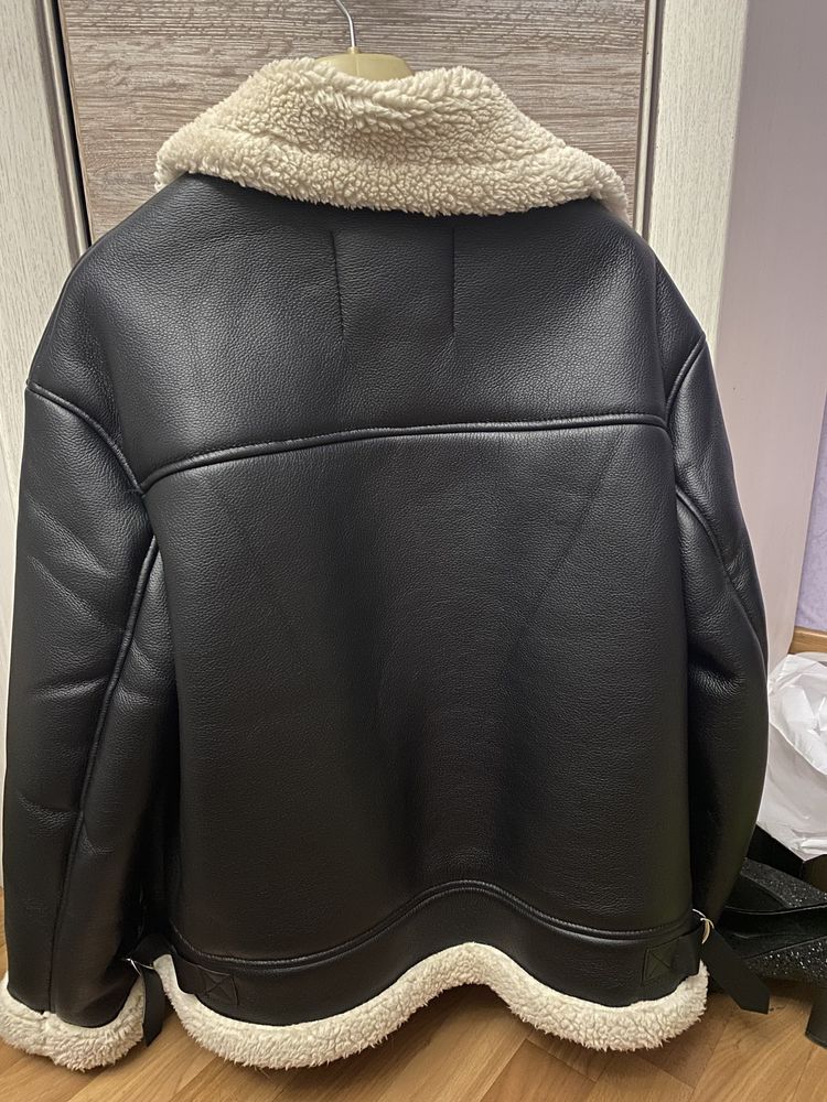 Дубленка bershka идеальное состояние