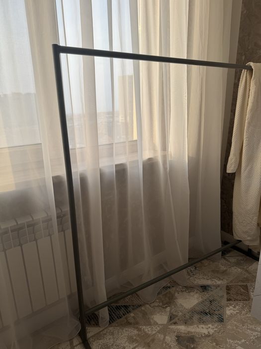 Напольная вешалка