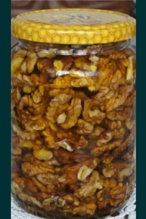 Miere polflora cu nuca !