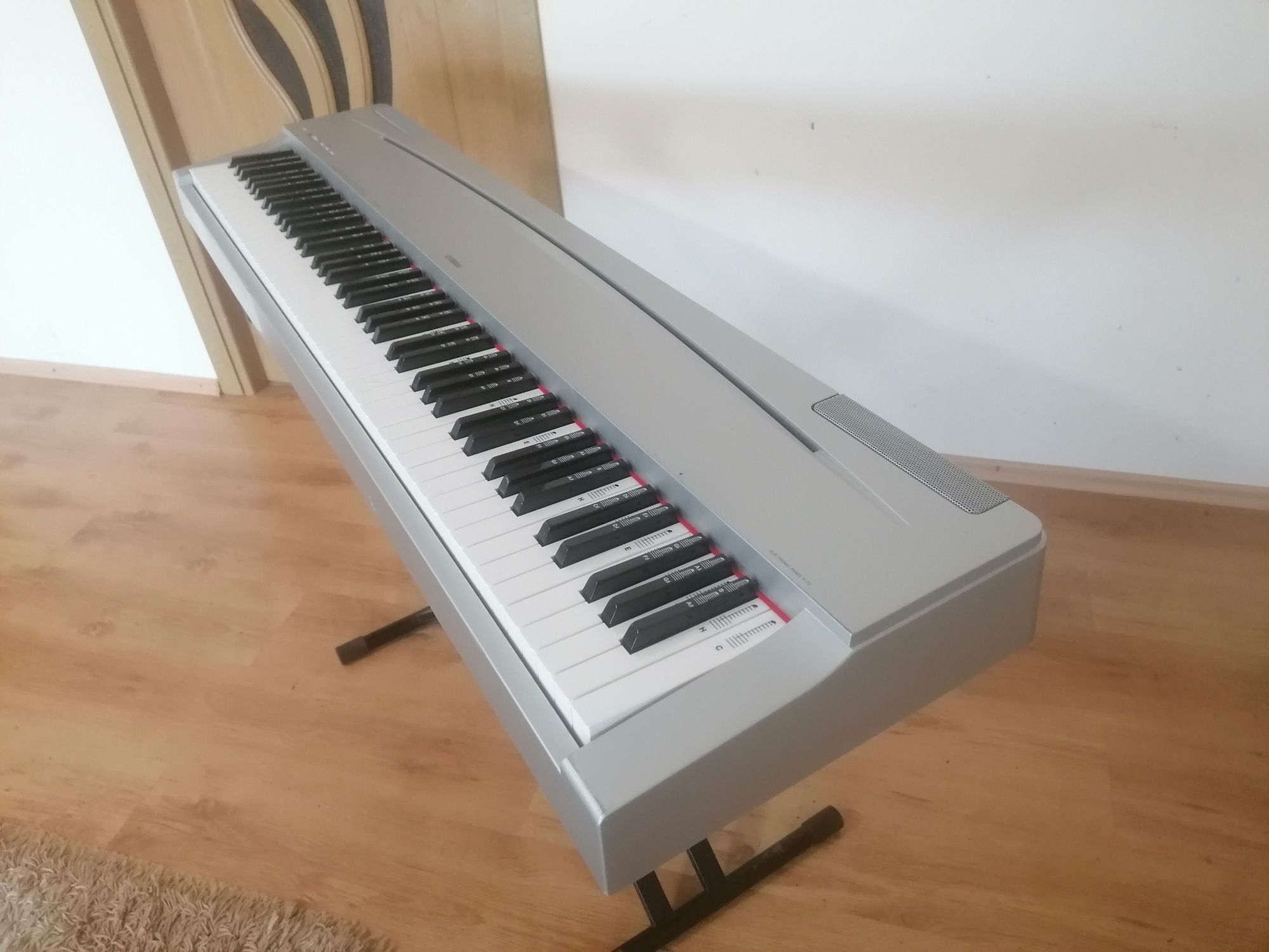 YAMAHA P-70 stereo Dinamic touch