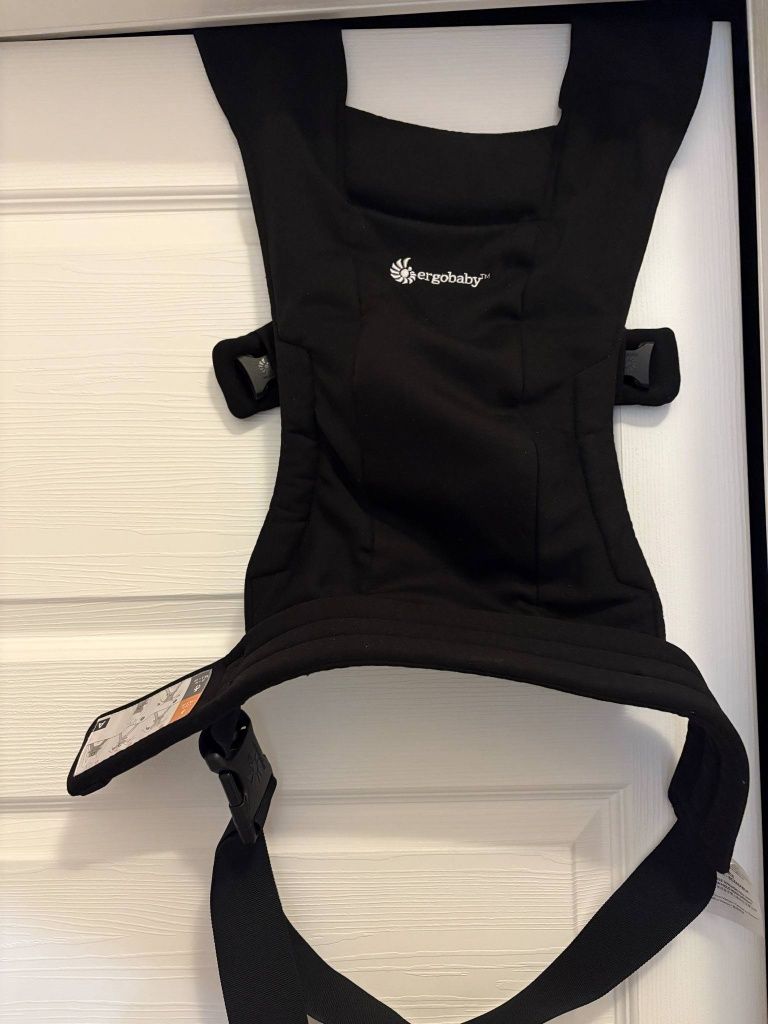 Ергономична хибридна раница Ergobaby Embrace