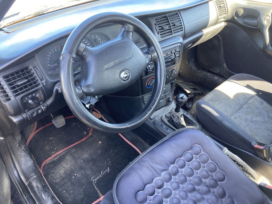 Продава се само на части Опел Вектра Б 1.6 16v Ecotek