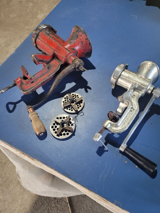 Mașina tocat carne vintage