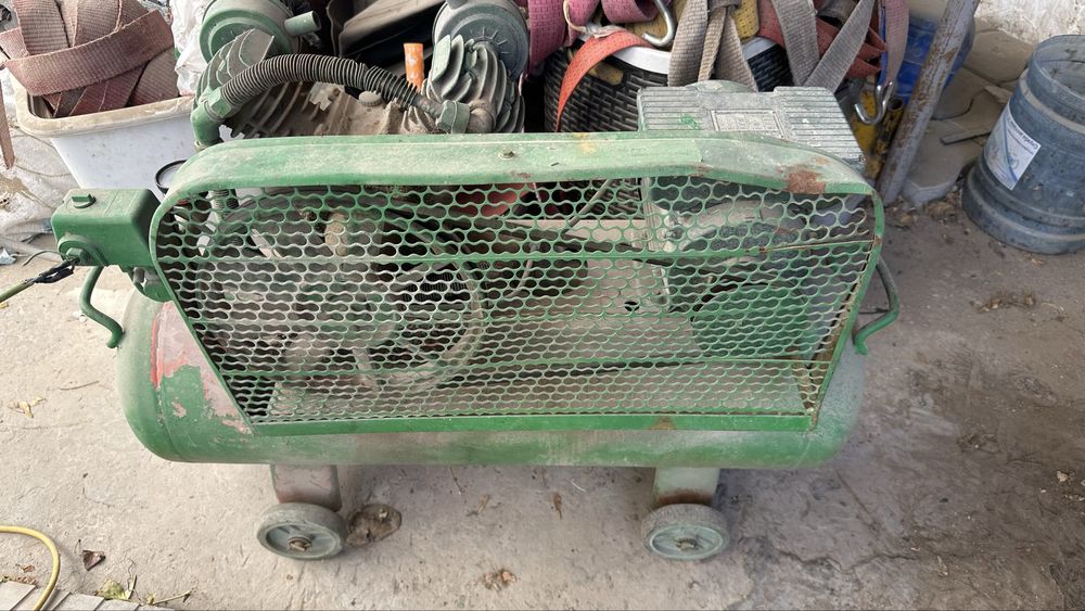 Компрессор для работ