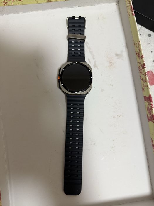 Samsung galaxy watch ultra va Huawei watch D2