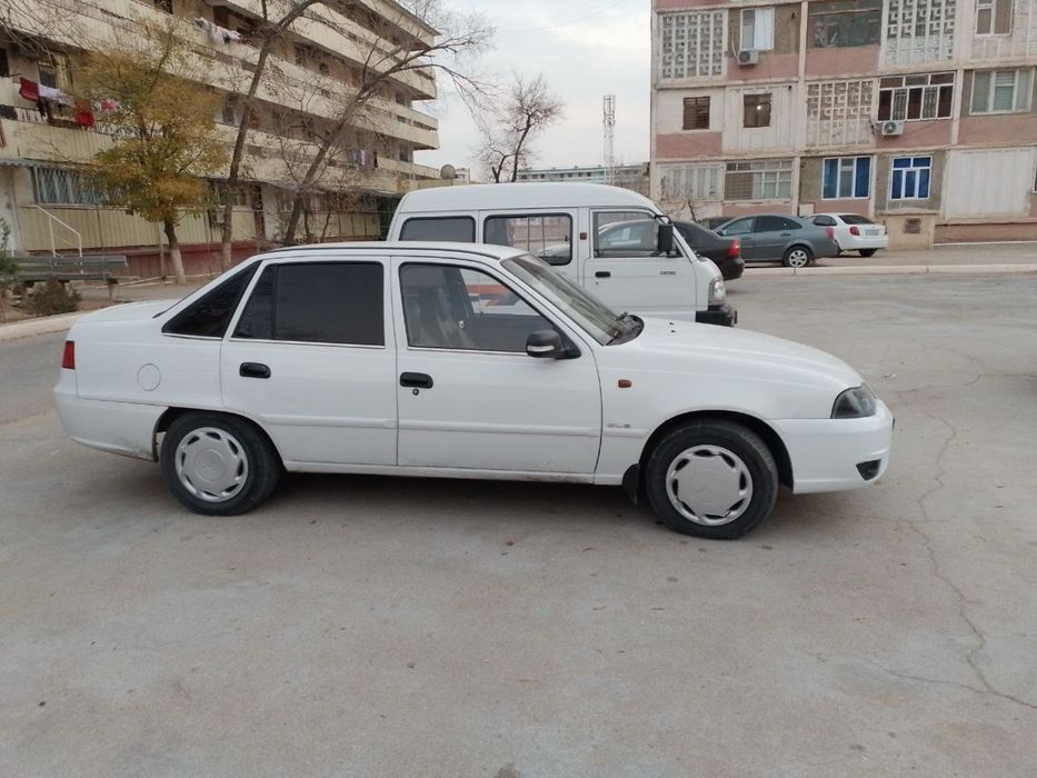 nexia 2 yaxshi xolatda