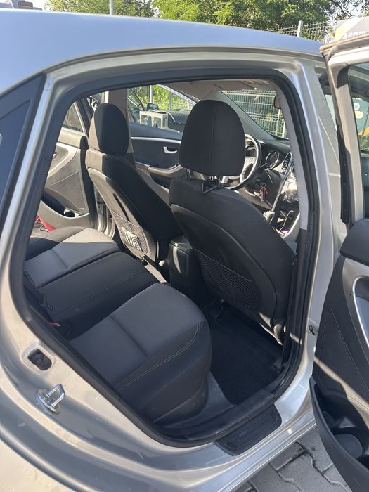Hyundai i30 1.6 CRDI DPF 5DR MT Highway.
