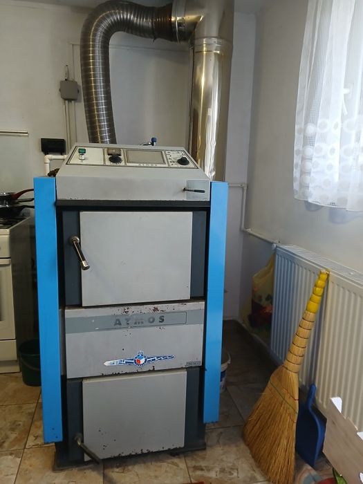 Vînd centrala Atmos pe lemne 35kw