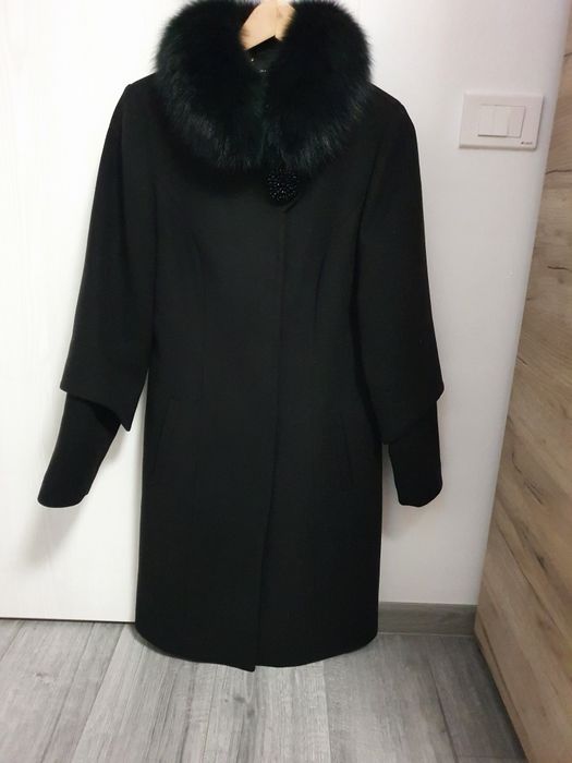 Palton cu guler natural de vulpe