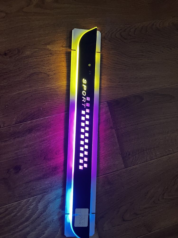 Praguri magnetice iluminate
