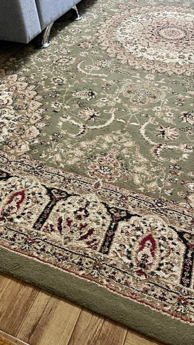 Ковер размером 5*2,5