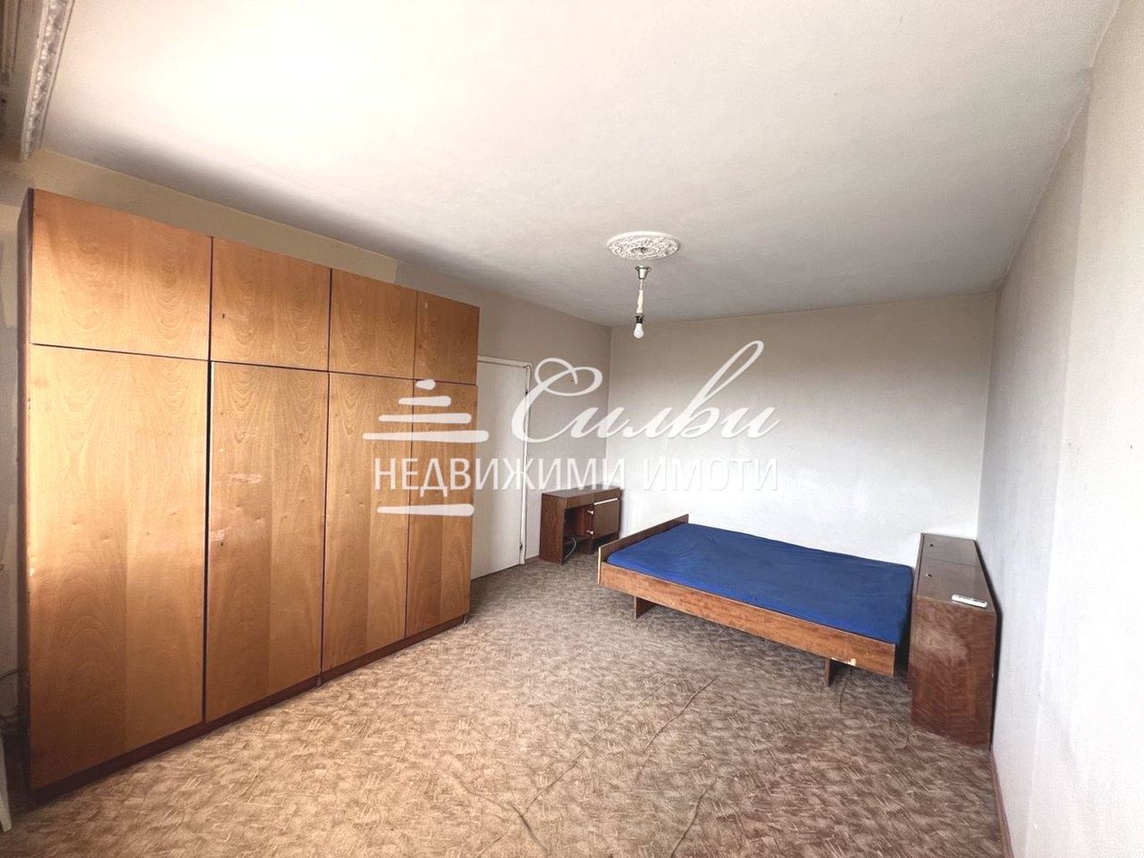 Продава се Двустаен апартамент в Шумен, Тракия - 63 кв.м за 1207 €/кв.м - Снимка #2