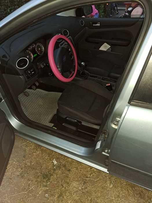 Vând Ford focus urgent