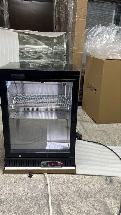 Vitrina frigorifica minibar cu led si racire pein ventilare
