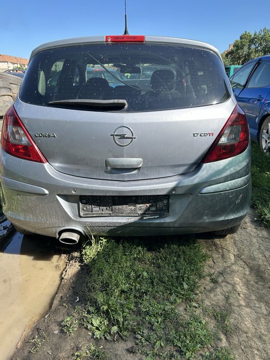 Dezmembrez Opel Corsa D 1.7cdti 2009