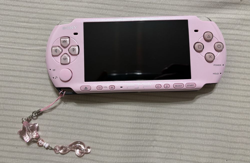 psp 3000 в отличном состоянии