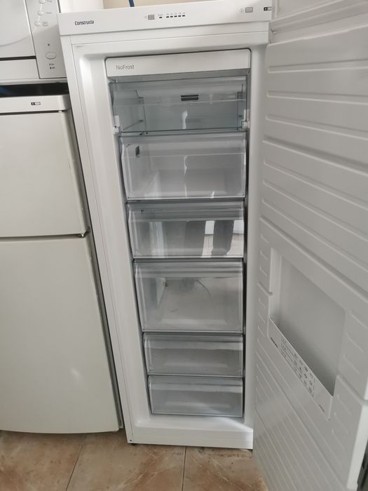 Вертикален фризер Construkta 200 L