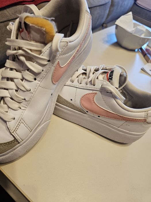 Adidași Nike din piele măsura 36.5