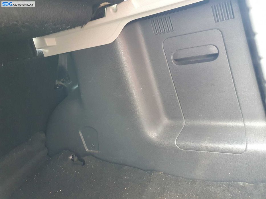 Capitonaj Plastic Ornament Dreapta Portbagaj Dacia Duster 1 HS 2010 - 2015 [0545]