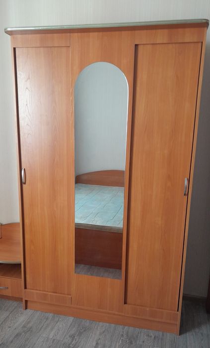 Спальный гарнитур