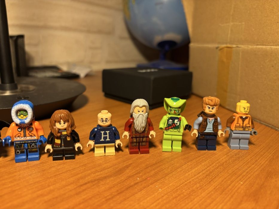 Най-различни lego фигурки