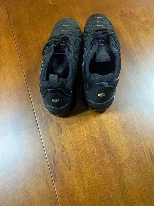 Nike Air Vapormax 42 // 44 noi/new