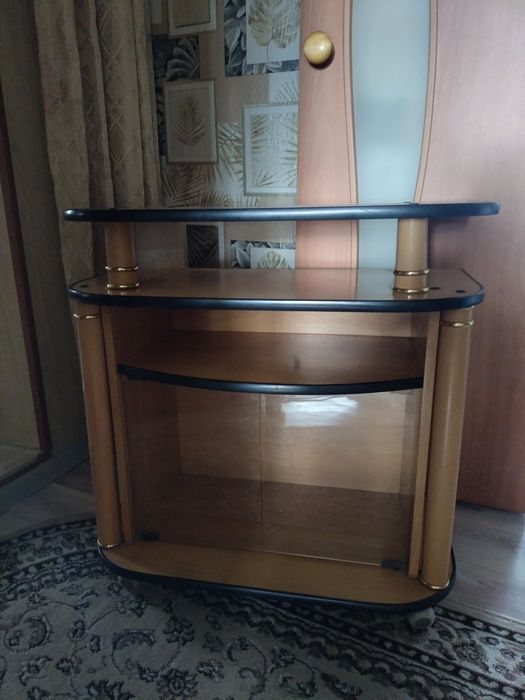 Продам тумбу подставку 76*76*40