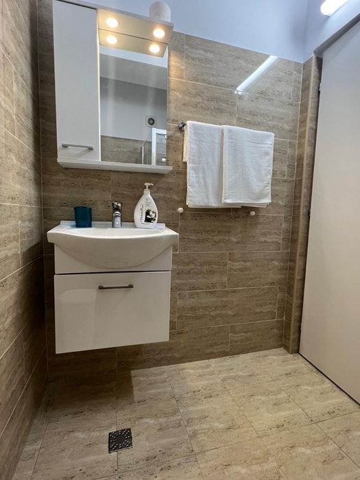 Garsoniera decomandata