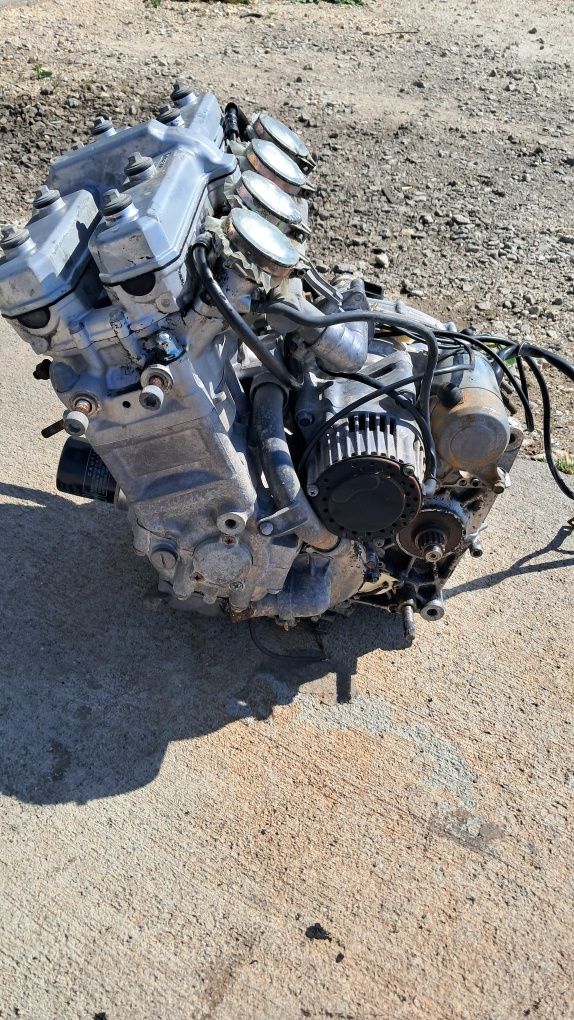 Двигател Yamaha yzf750