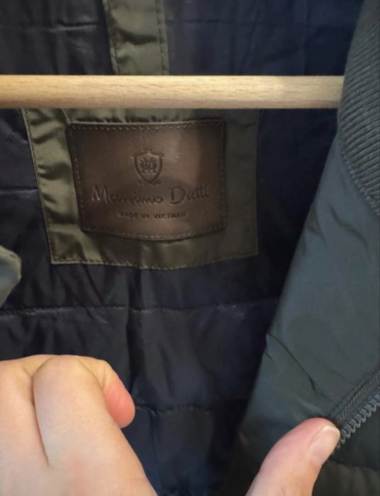 Vesta Massimo Dutti cu puf si pene verde