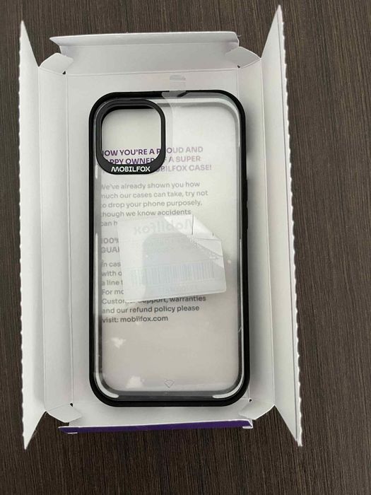 Vând husă Mobil Fox nude iphone 13