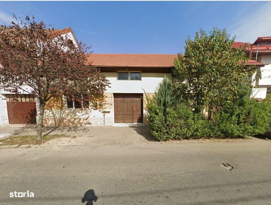 Apartament la casa - 5 camere - 202 mp + Teren 667/1363 mp, Lugoj