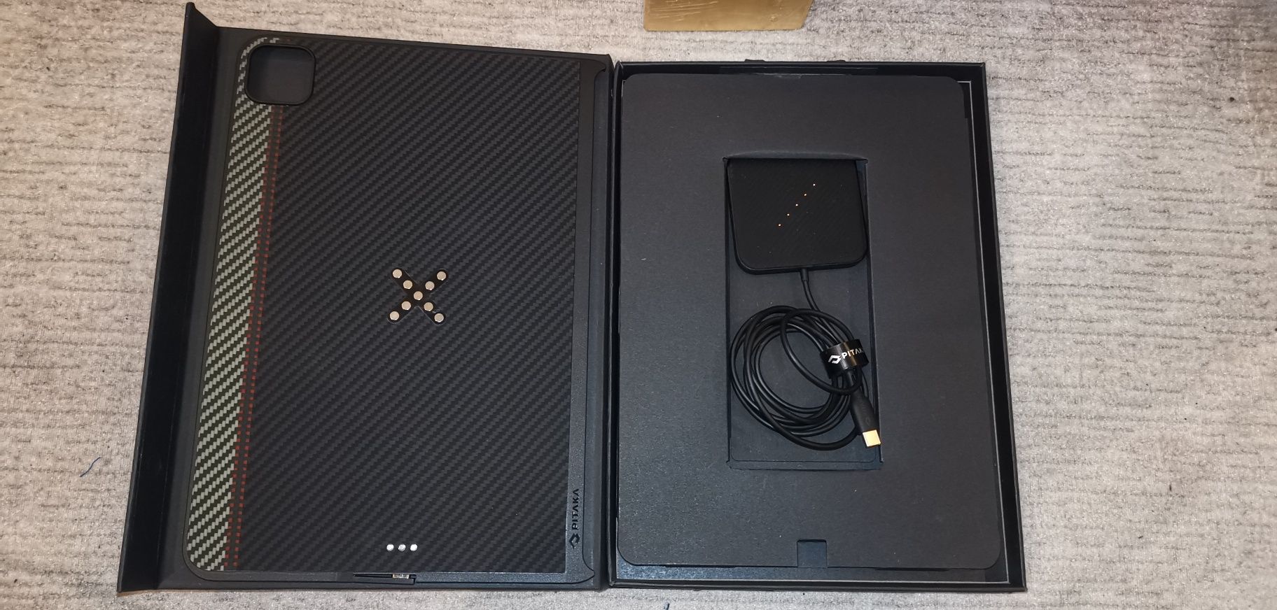PITAKA MagEZ Case Pro за iPad Pro 11" 2022 г + PitaFlow безжично заряд