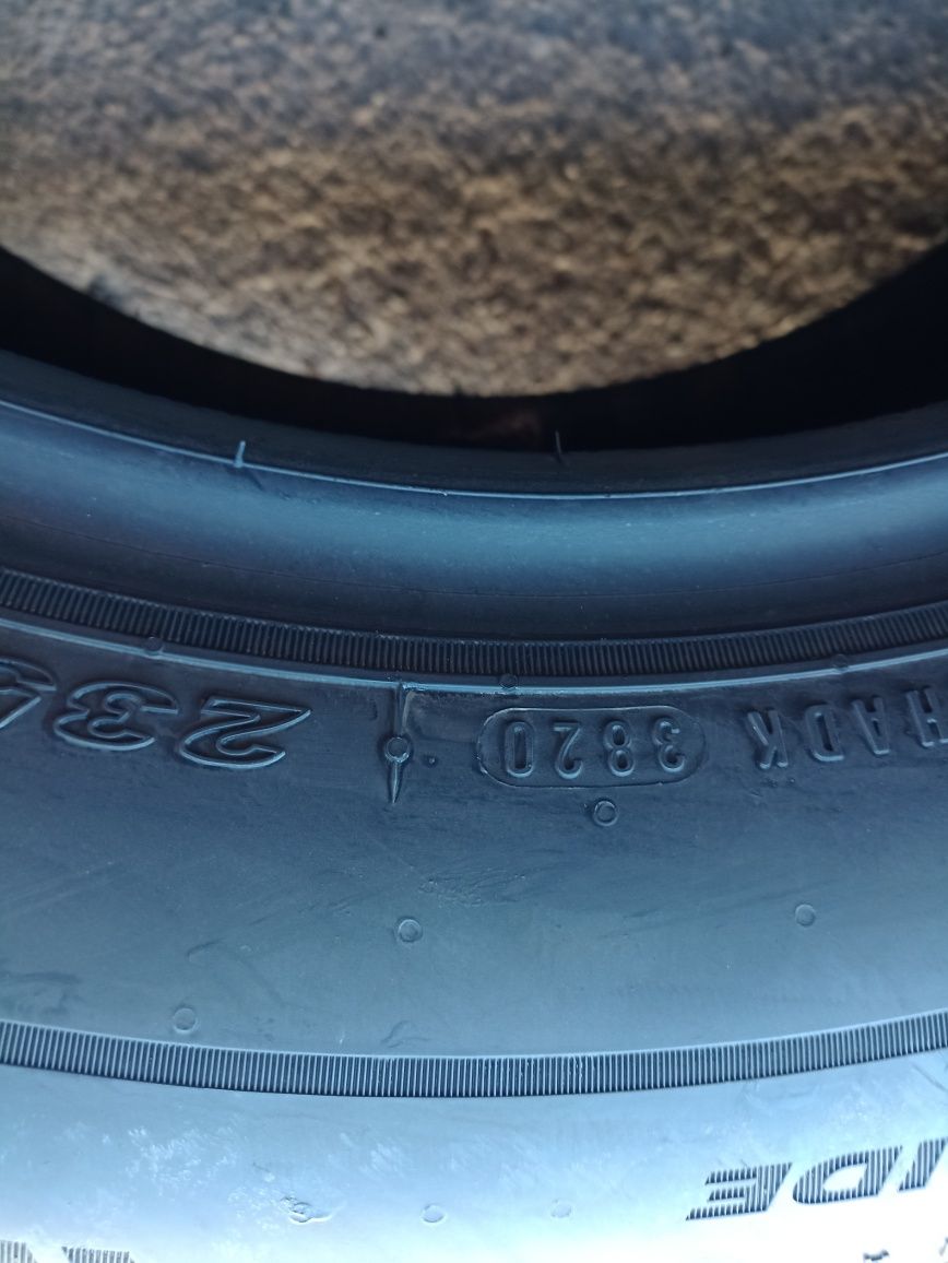 4 anvelope de vara ca noi Nexen 235/60 R17 dot 3820