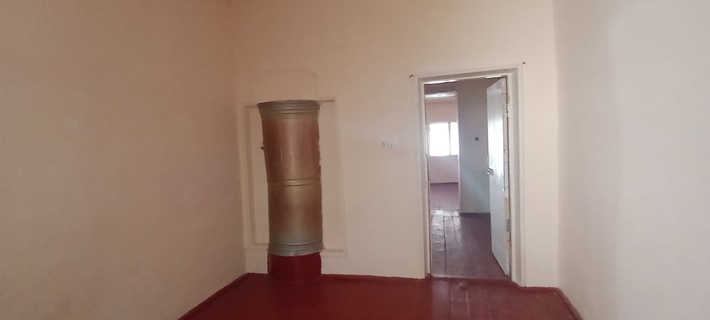 Qibray tumani (Qibray pojarkasini) yonida 5 sotix uy sotiladi.
